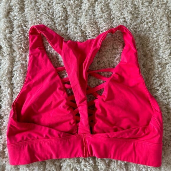 Ultimate Super Smooth Sports Bra - Picture 3 of 4